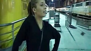 سنہرے بالوں والی ملف ...
