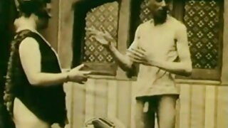 پونی ٹیل کے ساتھ کنک ...